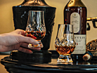 Whiskey Glasses Glencairn Cut Gift Set of 2 Engravedproduct thumbnail #5